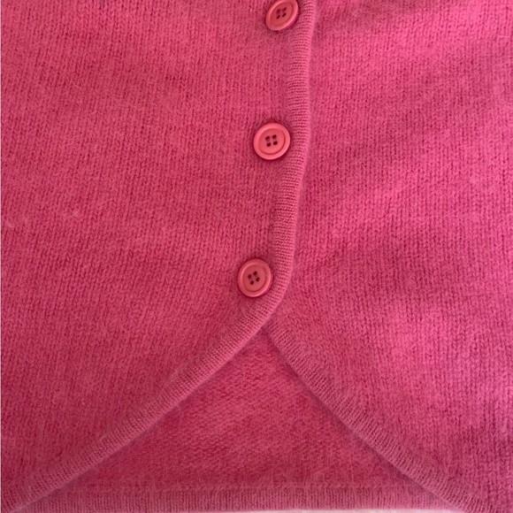 Vintage Angora Sweater in bubblegum pink. Cardigan style and slightly cropped. - Picture 4 of 5
